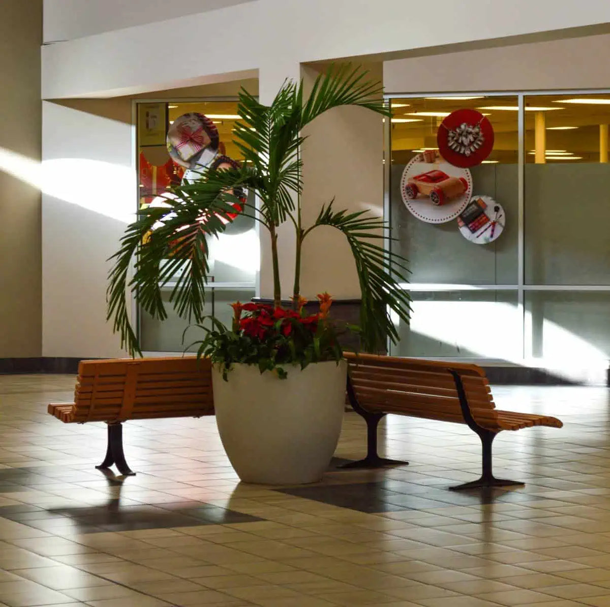 Jay Scotts Wannsee Extra Large Round Planter