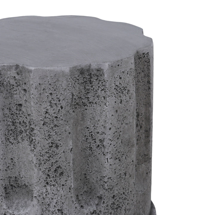 Outdoor End Table, Round Side Table For Patio And Garden - Antique Gray