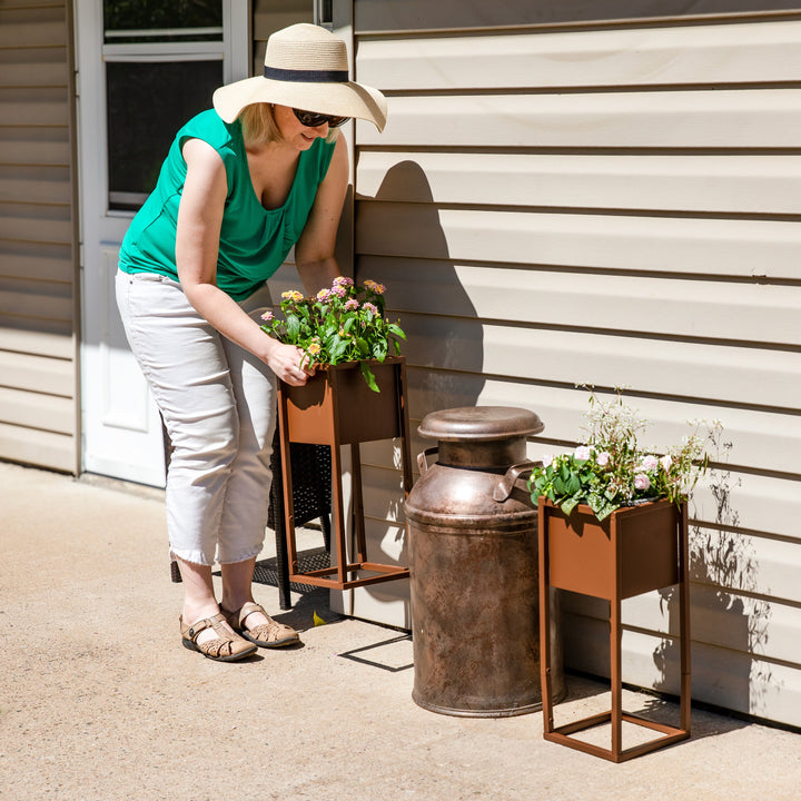 Modern Simplicity Metal Planter Boxes with Legs - Set of 2