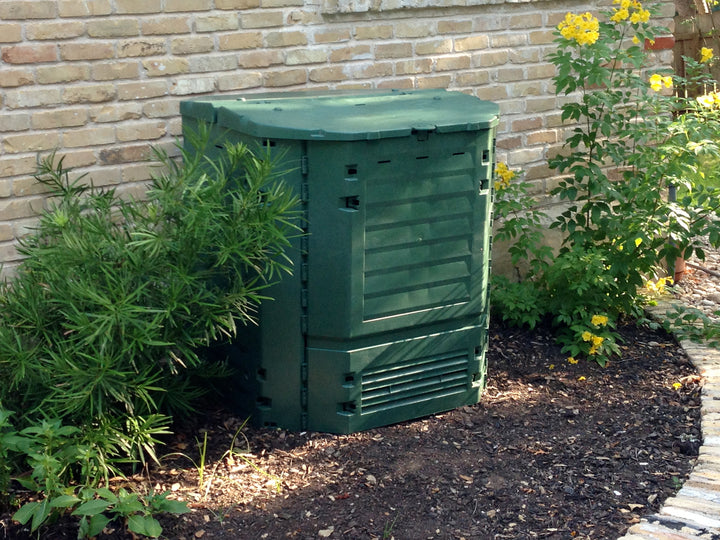Thermo King 900 - 240 gal giant composter